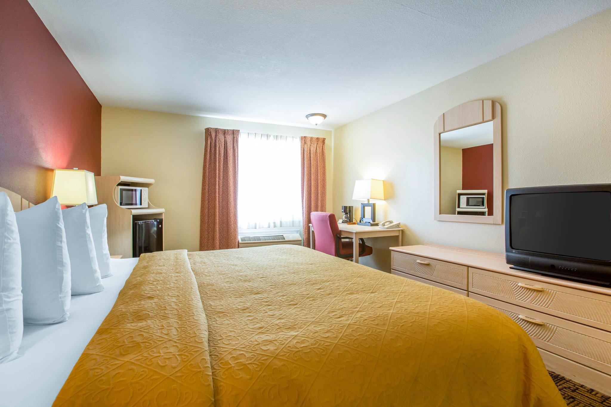 Quality Inn & Suites Weed Zewnętrze zdjęcie