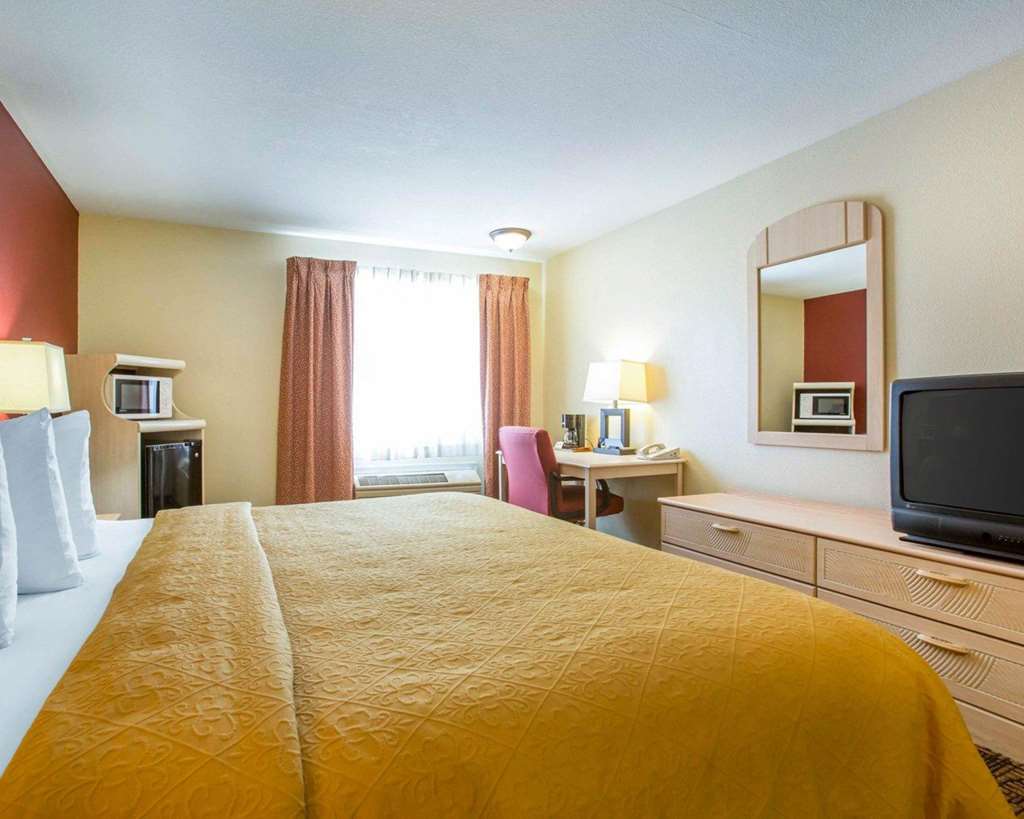 Quality Inn & Suites Weed Zewnętrze zdjęcie